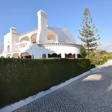 Vivenda Roseiral