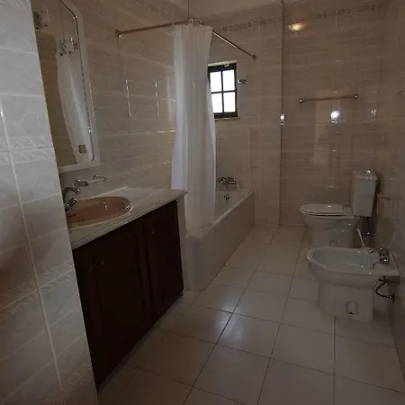 Holiday home Vivenda Roseiral