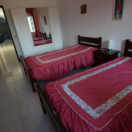 Holiday home Vivenda Roseiral *