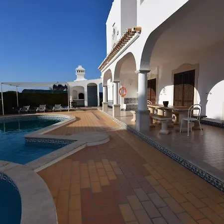 Vivenda Roseiral * Albufeira