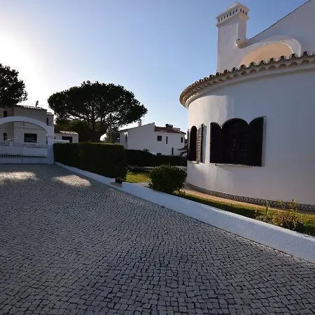 Holiday home Vivenda Roseiral