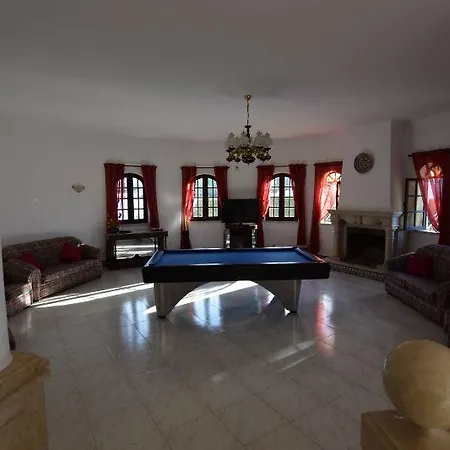 Holiday home Vivenda Roseiral *