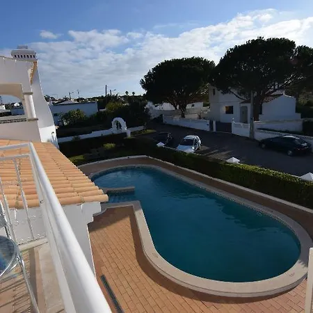 Holiday home Vivenda Roseiral *