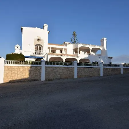Vivenda Roseiral * Albufeira